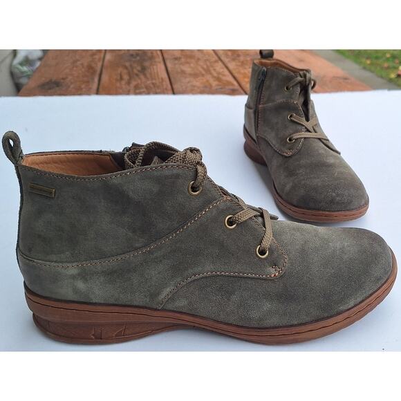 Comfortiva Align Women's Forli Chukka Green Suede Lace up Bootie Ankle Boot 9.5 - Picture 1 of 10
